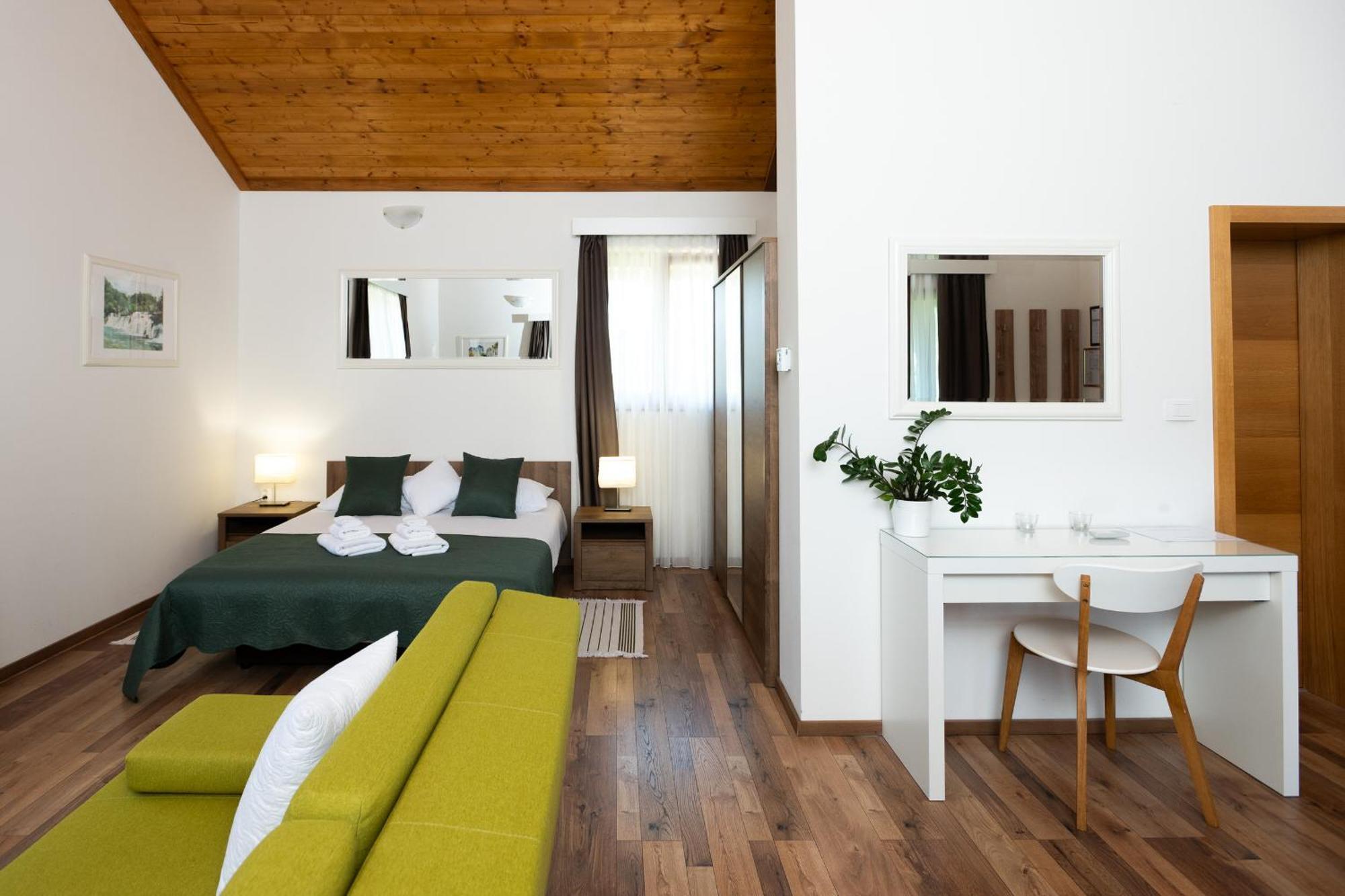 Buric Plitvice Lakes Apartment *