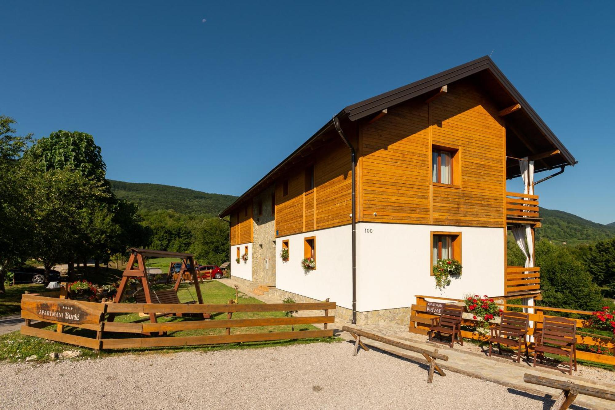 Buric Plitvice Lakes Apartment *