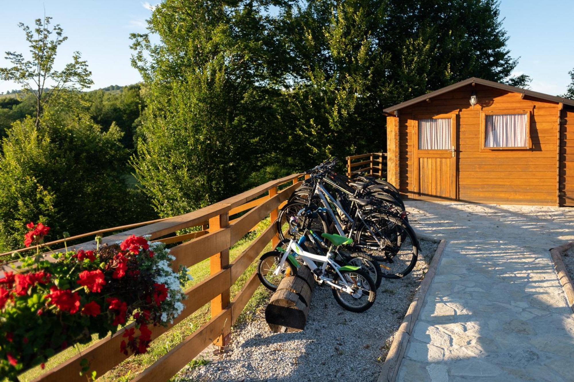 Buric Plitvice Lakes * Plitvička Jezera